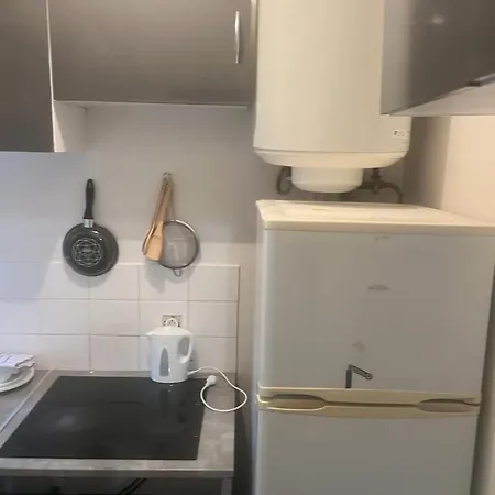 Renovated Gem 15 Mins Train To Paris *