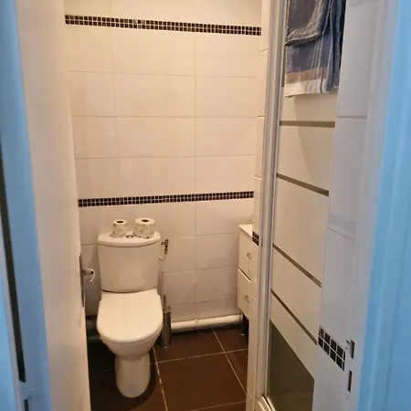 Apartment Renovated Gem 15 Mins Train To Paris Sarcelles